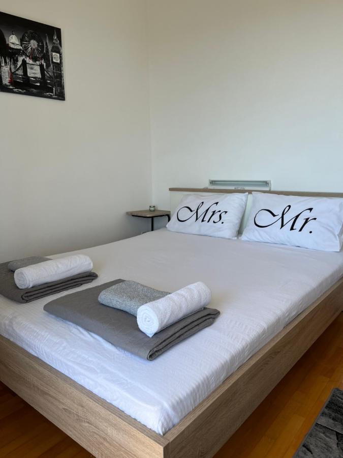 Apartments Cvjetkovic Mlini Exterior foto