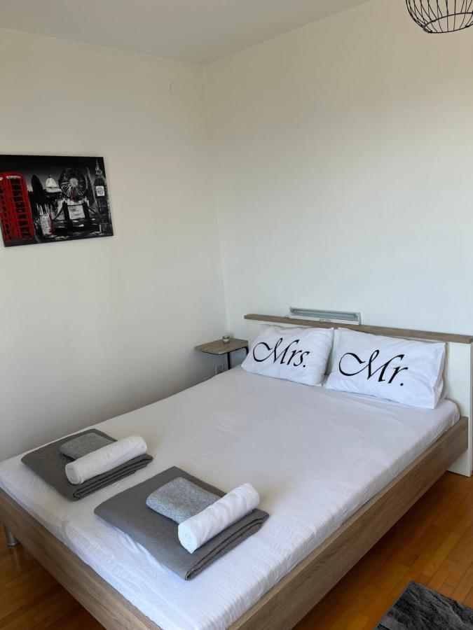Apartments Cvjetkovic Mlini Exterior foto